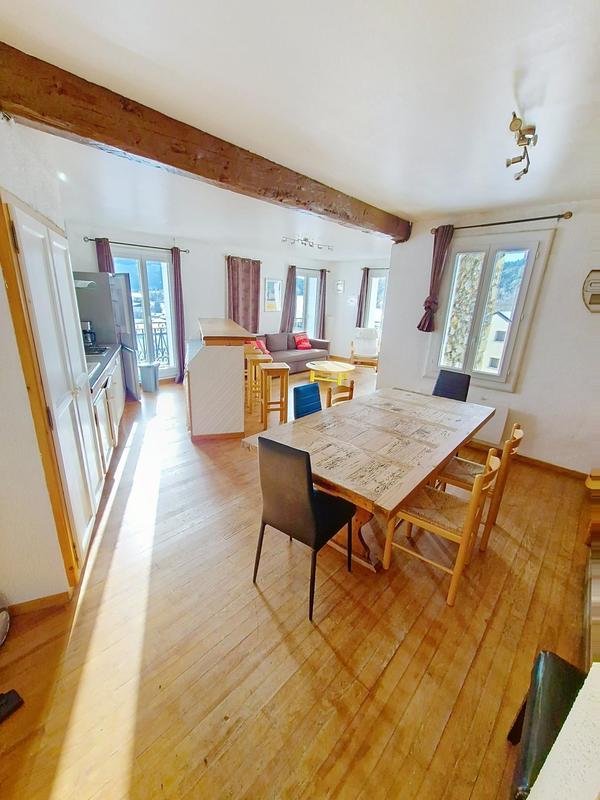 Duplex - 165 m² - 9 pièces