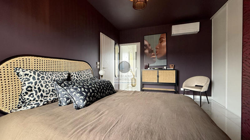 Appartement - 150 m² - 5 pièces