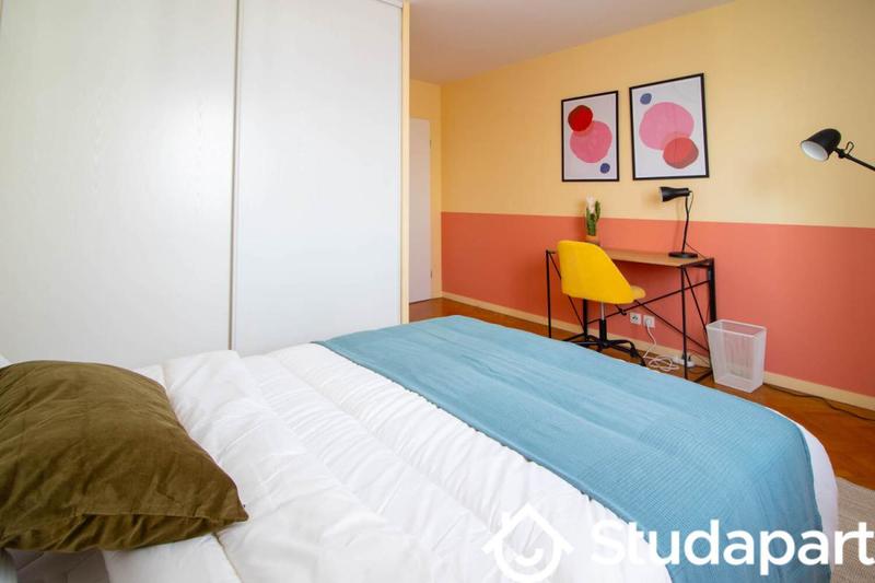 Chambre - 15 m² - 1 pièce