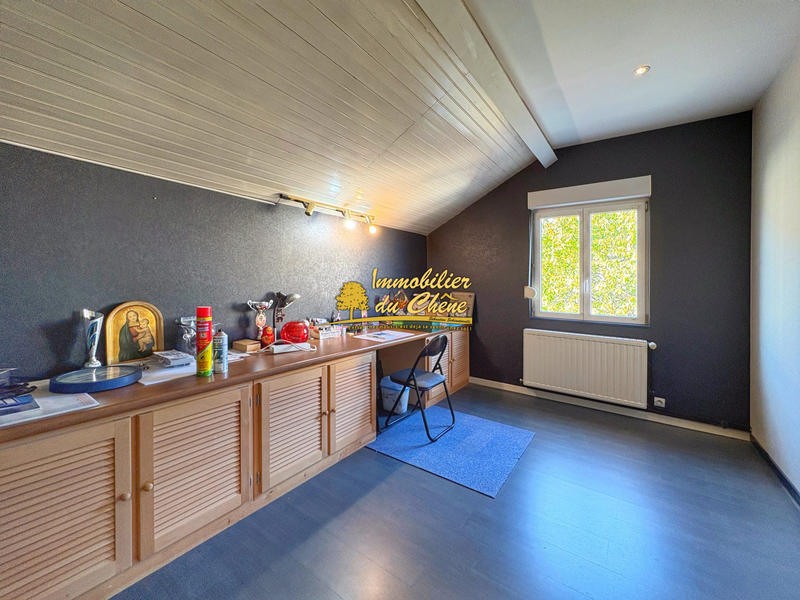 Maison - 200 m² - 6 pièces