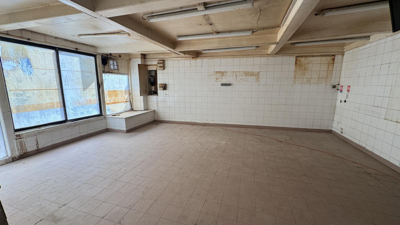 Local commercial - 133 m²