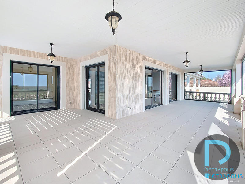 Maison contemporaine - 152 m² - 6 pièces