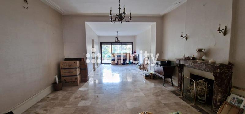 Maison de ville - 180 m² - 7 pièces