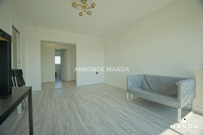 Chambre - 13 m² - 5 pièces