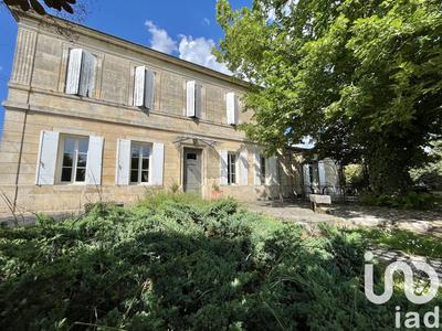 Maison - 215 m² - 7 pièces