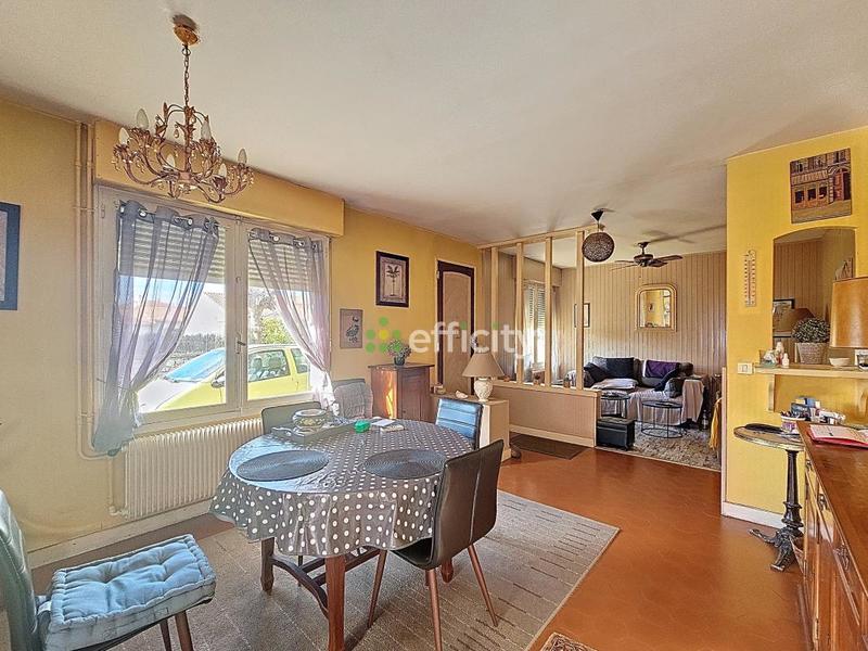 Pavillon - 175 m² - 9 pièces