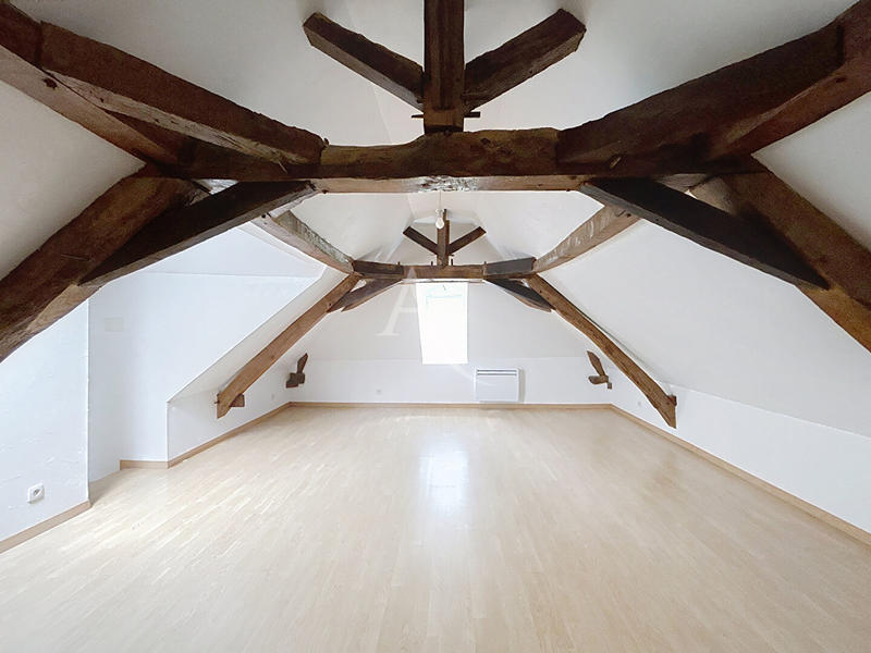 Maison - 96 m² - 4 pièces