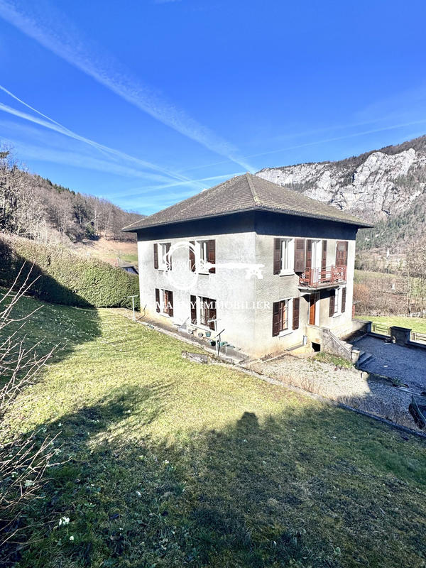 Maison ancienne - 166 m² - 6 pièces