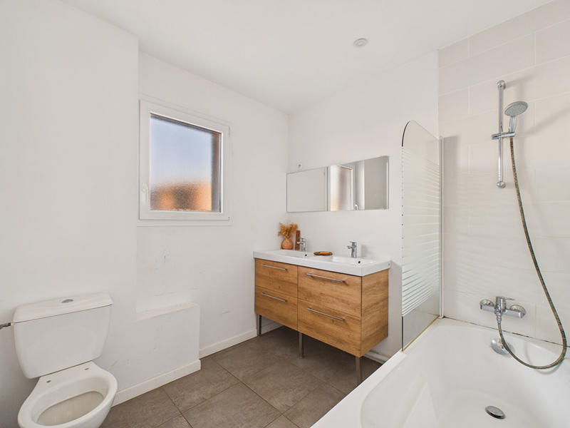 Maison - 75 m² - 4 pièces