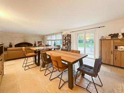 Demeure - 264 m² - 8 pièces