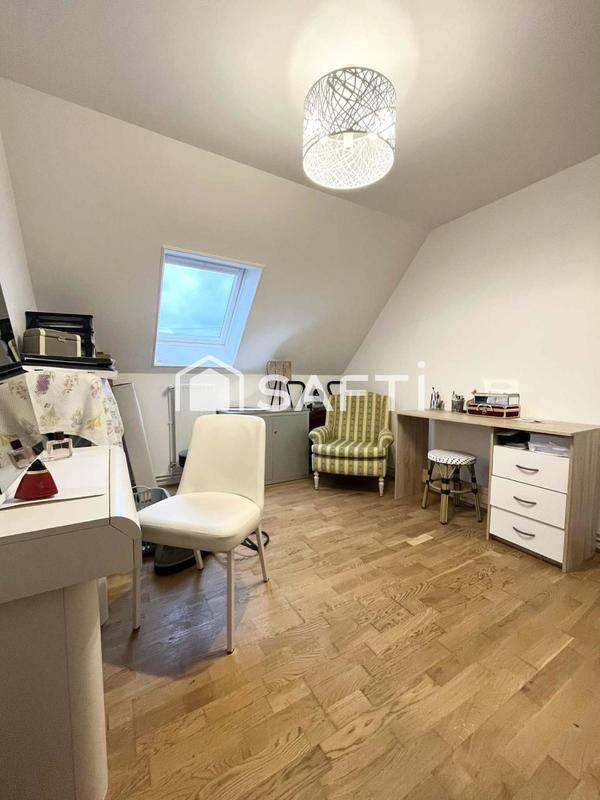 Maison - 80 m² - 5 pièces