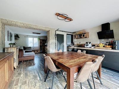 Maison - 110 m² - 5 pièces