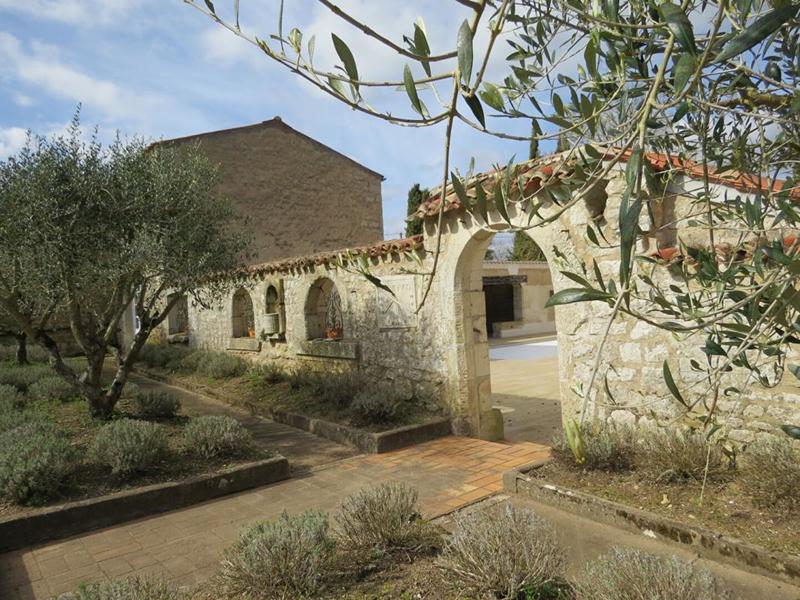 Demeure - 400 m² - 12 pièces