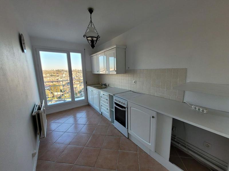 Appartement - 77 m² - 4 pièces