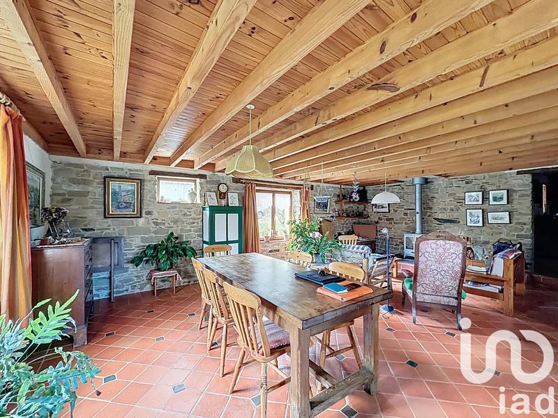 Maison - 205 m² - 7 pièces