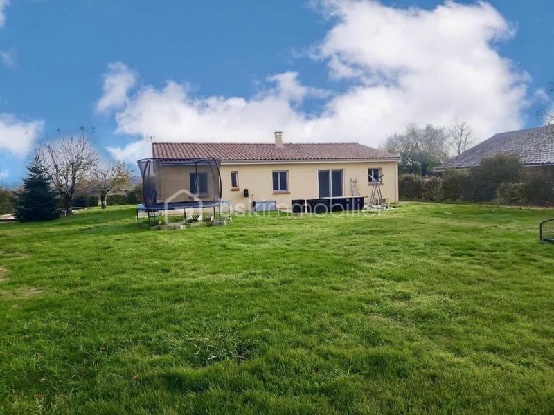 Maison traditionnelle - 123 m² - 5 pièces