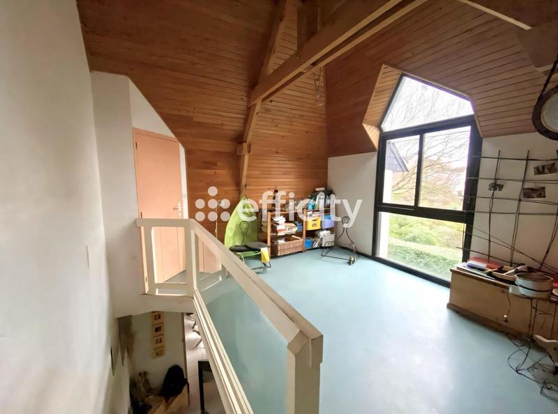 Maison - 236 m² - 7 pièces