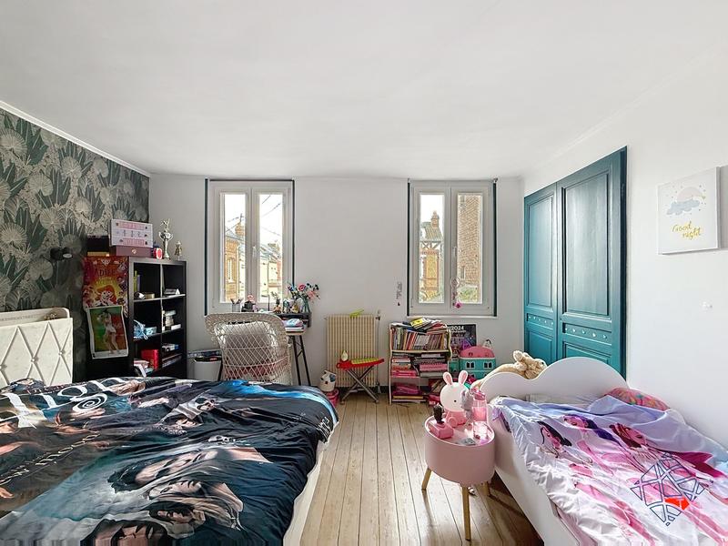 Maison - 96 m² - 5 pièces