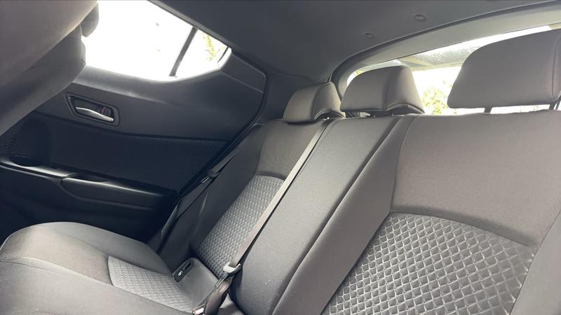 Toyota c-Hr 1.8 Vvt-i 122 2wd Cvt Dynamic