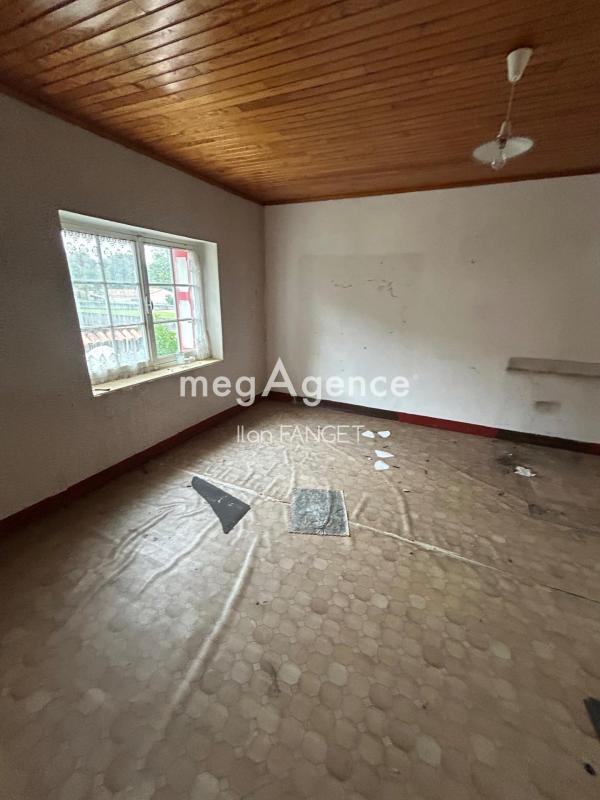 Maison de village - 140 m² - 10 pièces