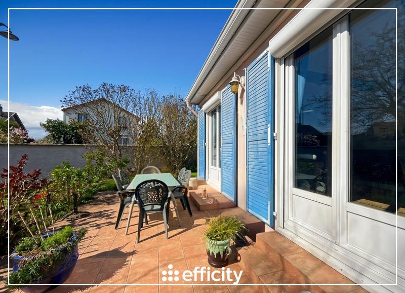 Maison traditionnelle - 132 m² - 6 pièces