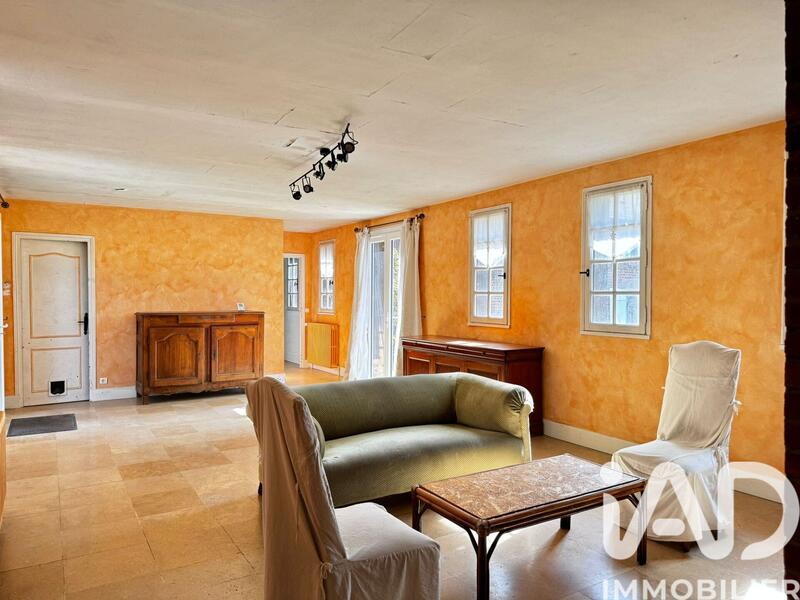 Maison - 255 m² - 10 pièces