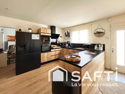 Maison - 146 m² - 8 pièces