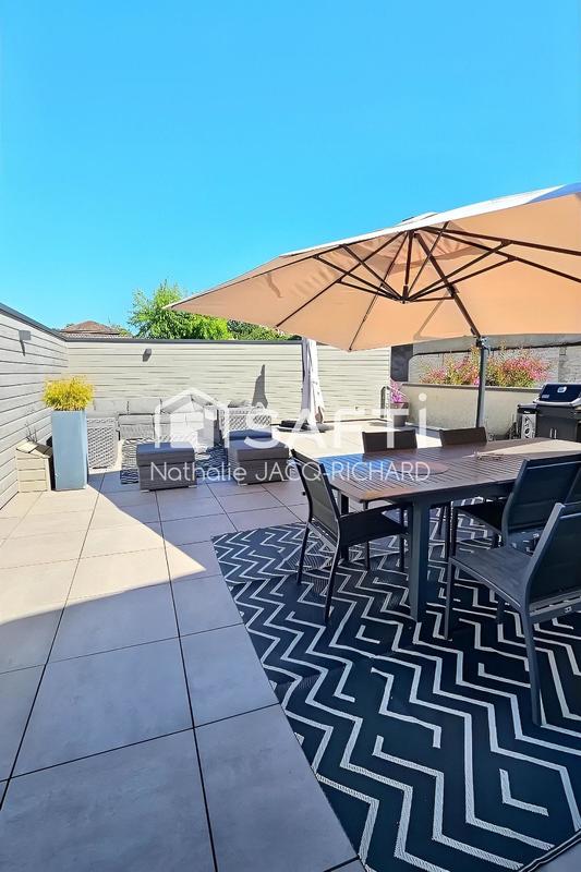 Immeuble - 520 m² - 21 pièces