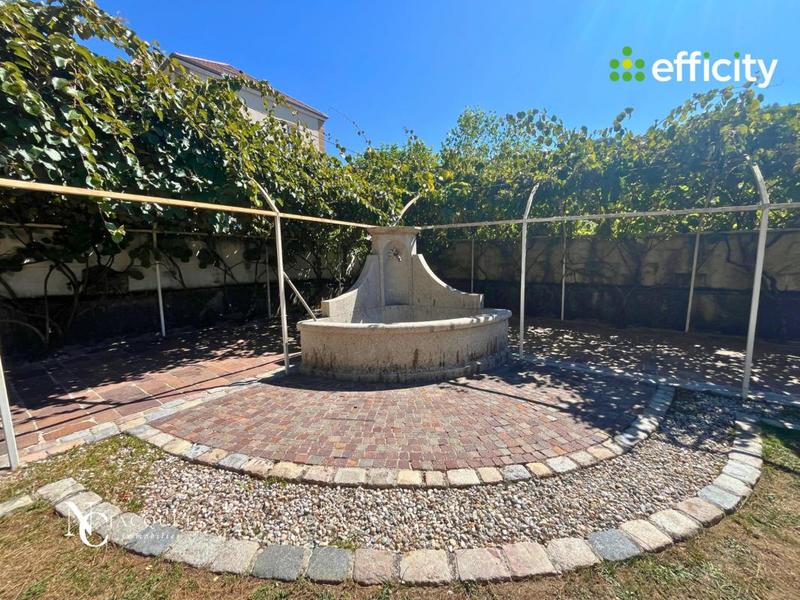 Maison - 275 m² - 7 pièces