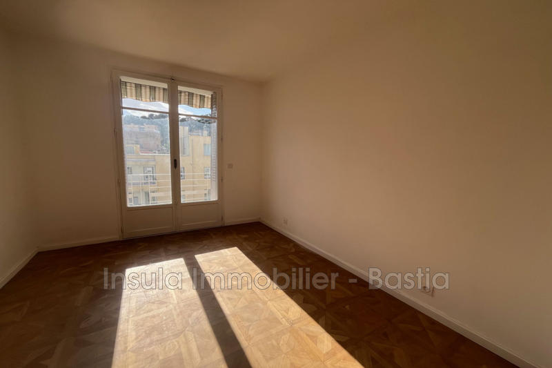 Appartement - 73 m² - 4 pièces