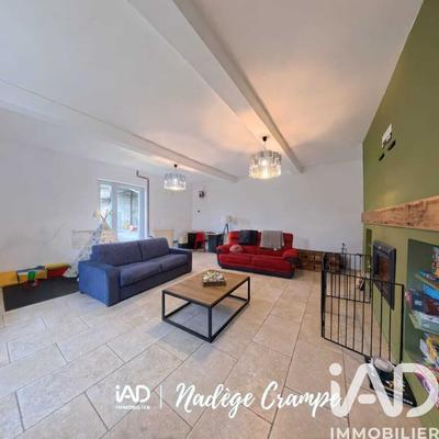 Maison - 180 m² - 5 pièces