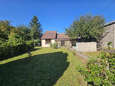 Maison traditionnelle - 95 m² - 4 pièces