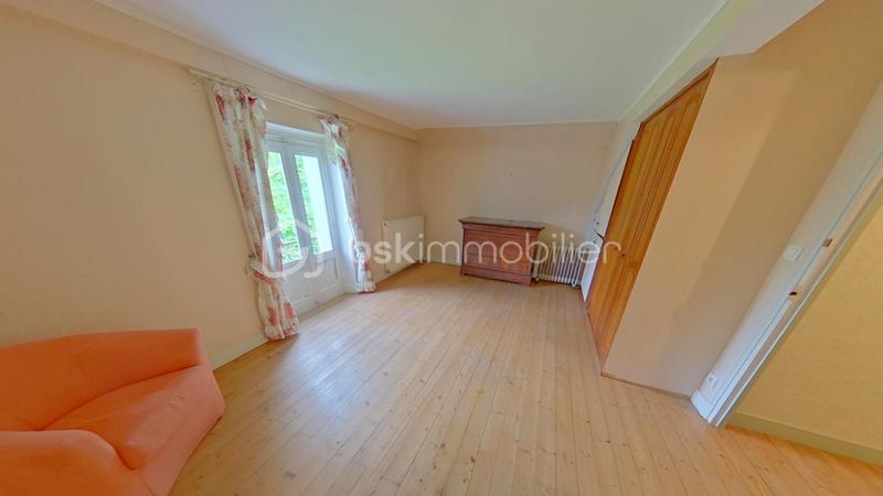 Propriété - 149 m² - 6 pièces