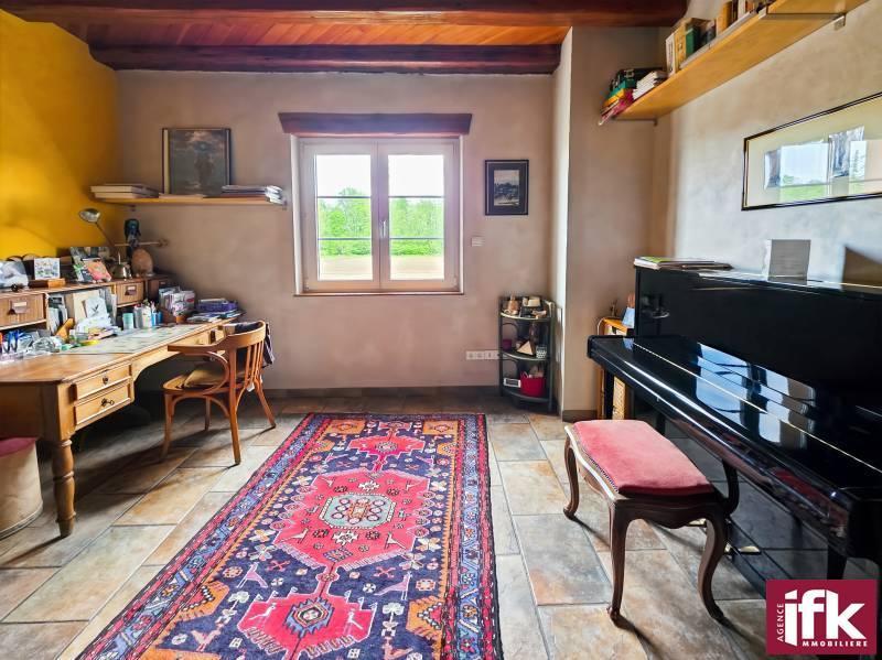 Propriété - 370 m² - 10 pièces