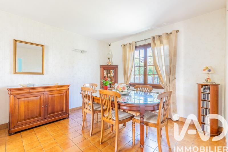 Maison - 143 m² - 8 pièces