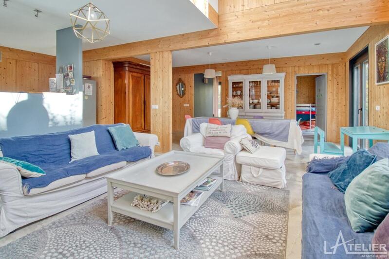 Maison - 158 m² - 7 pièces