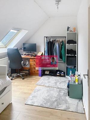 Maison - 95 m² - 5 pièces