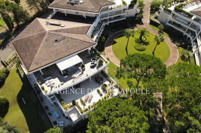 Appartement - 142 m² - 4 pièces