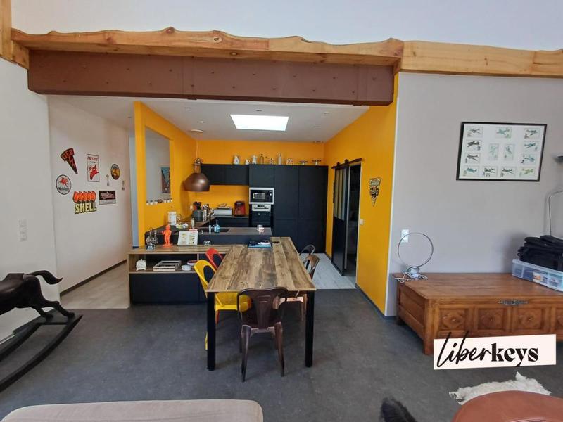 Maison - 277 m² - 6 pièces