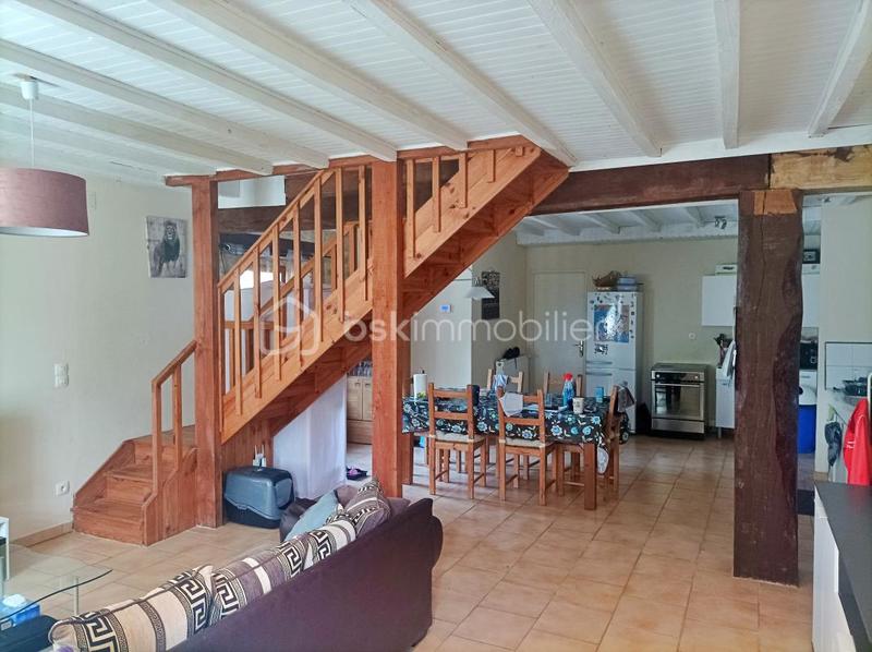Maison - 222 m² - 9 pièces