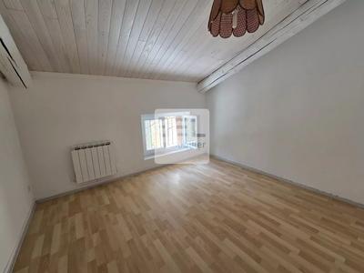 Maison de village - 82 m² - 4 pièces