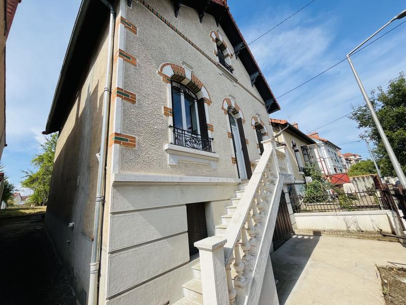 Maison - 83 m² - 5 pièces