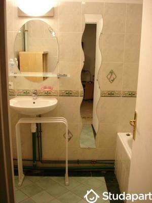 Chambre - 11 m² - 1 pièce