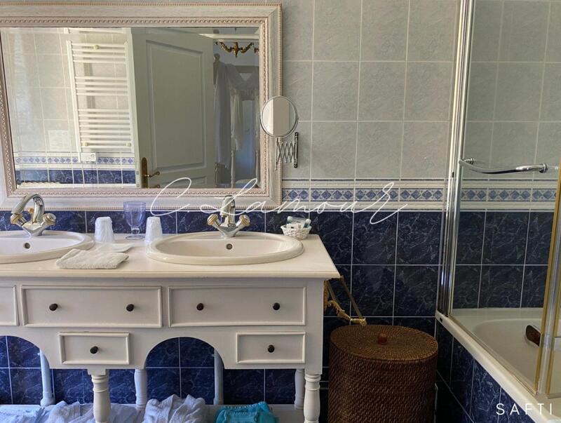 Château - 1 100 m² - 30 pièces