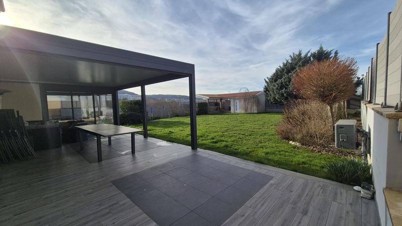 Maison contemporaine - 212 m² - 6 pièces