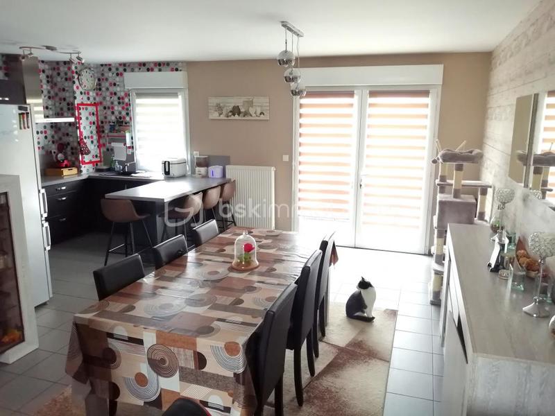 Maison - 105 m² - 6 pièces