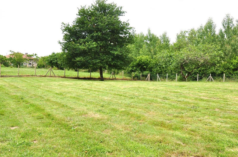 Terrain constructible - 1 000 m²