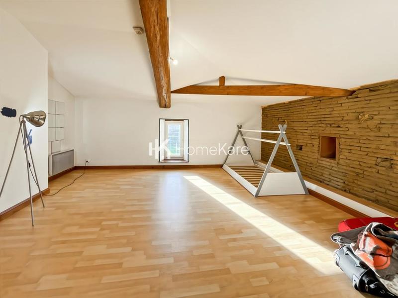 Maison - 327 m² - 7 pièces