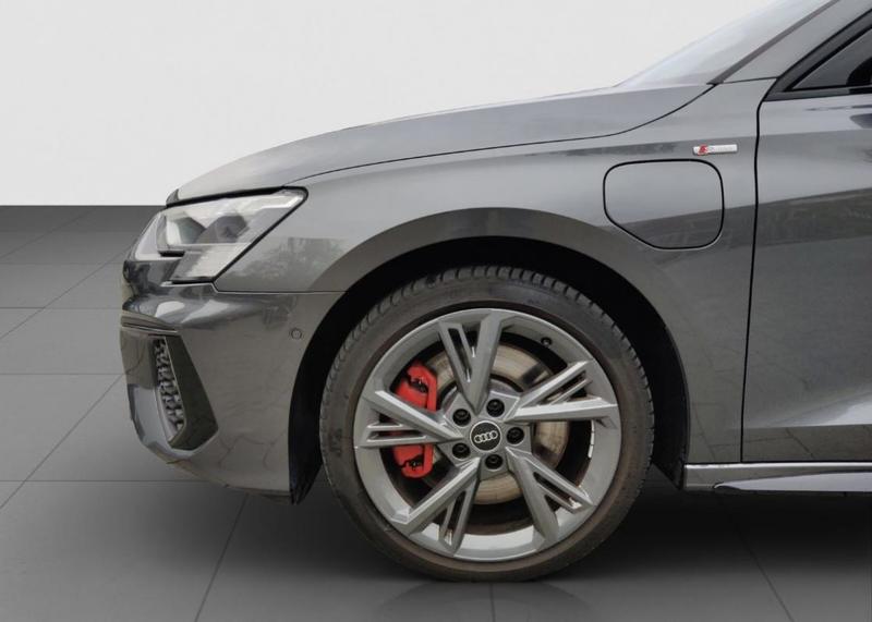 Audi A3 sportback 45 TFSIe 245 s-Line Hybride Rechargeable / Matrix Led Caméra de Recul Regulateur Distance Carplay Android Auto Sieges Elec Rs