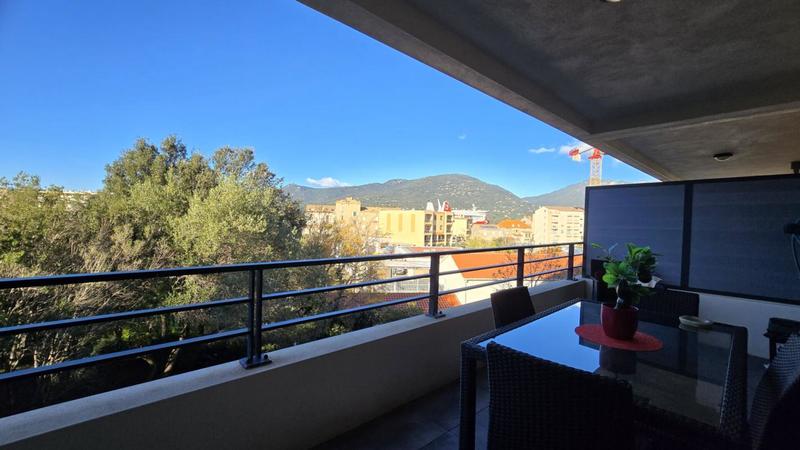 Appartement - 63 m² - 2 pièces